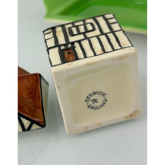 Beswick England 1940s Tudor-Style Cottages Salt Pepper & Sugar Set on Tray VTG - Picture 14 of 16